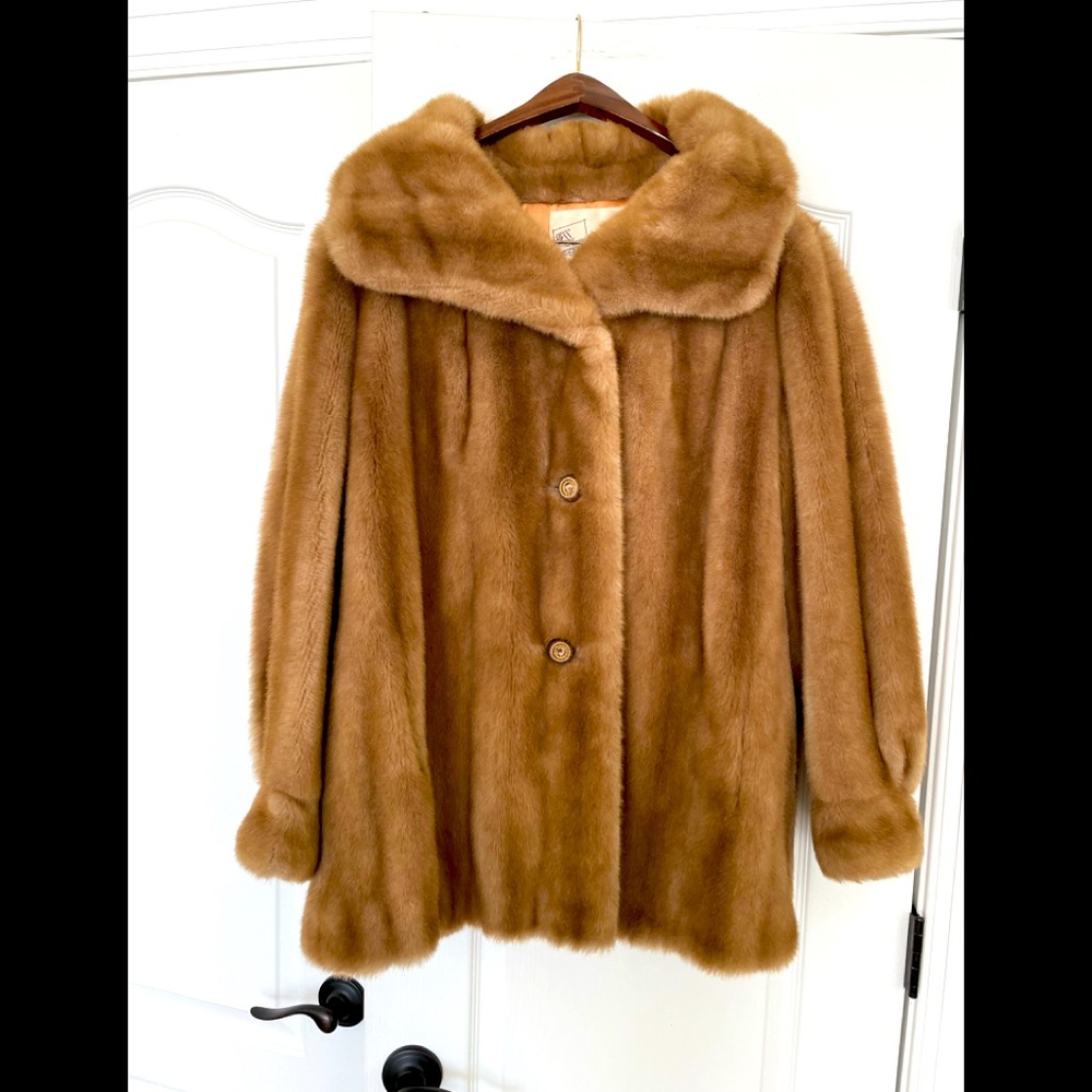 Grandella by Sportowne fur jacket